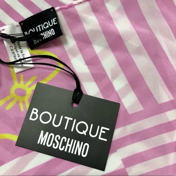 NWT 🎀MOSCHINO🎀 Silk Scarf with Bow Print - Picture 2 of 3